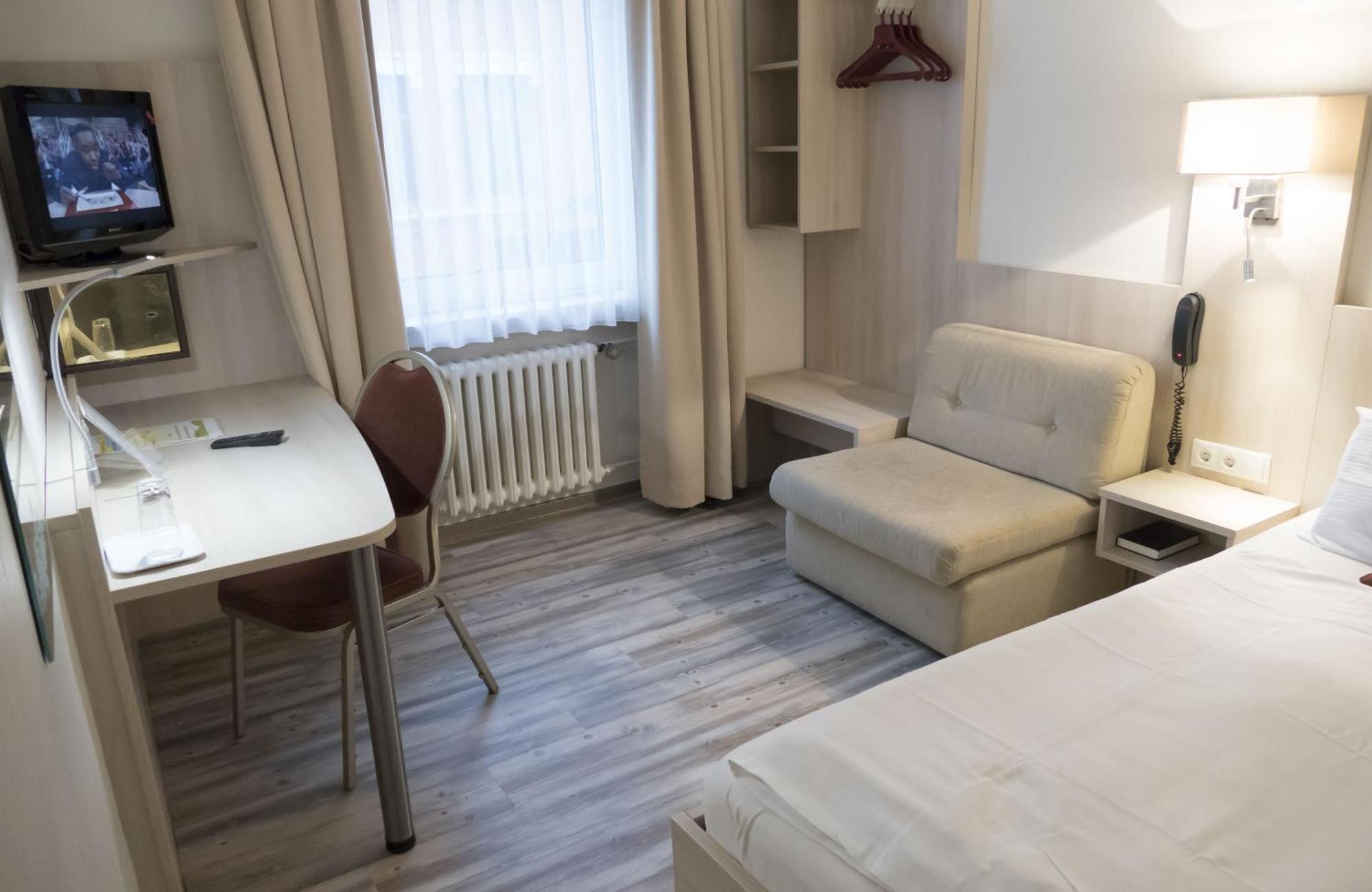 Hotel Excelsior Kassel Habitación foto